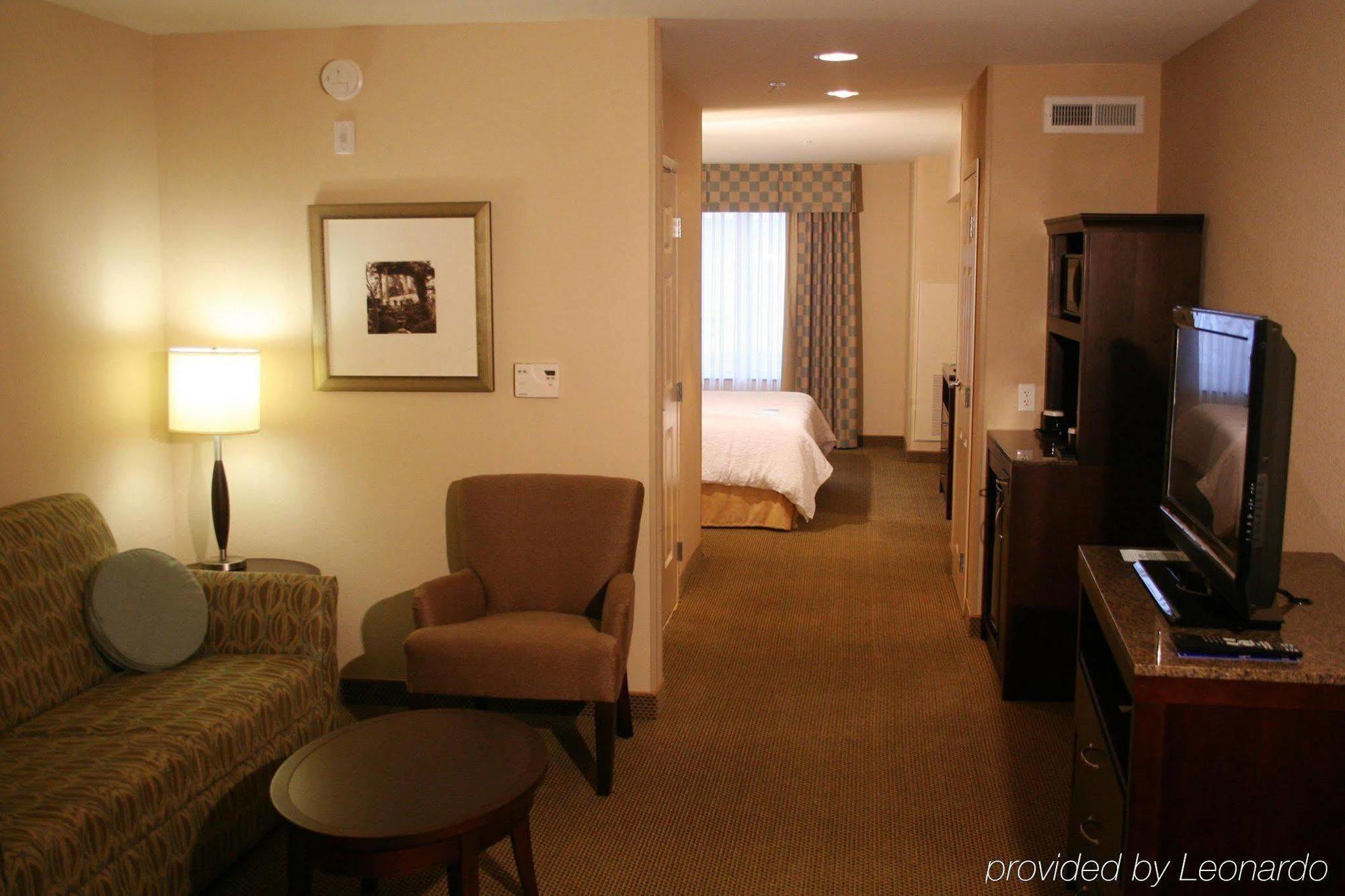 Hilton Garden Inn Ames Room photo